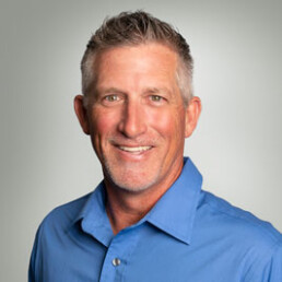 Tracy Gleaves, CMT Field Manager
